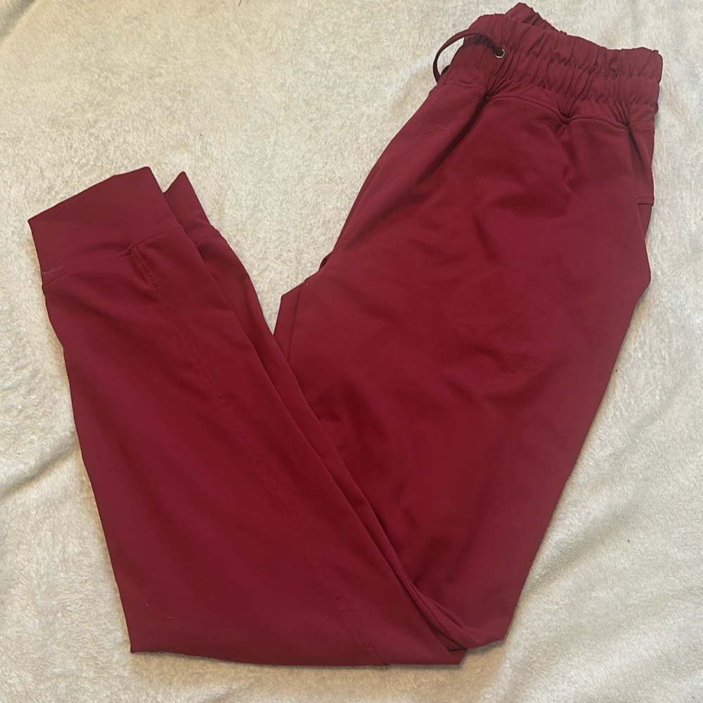 Barbell Women’s Apparel Contour Joggers Red Medium